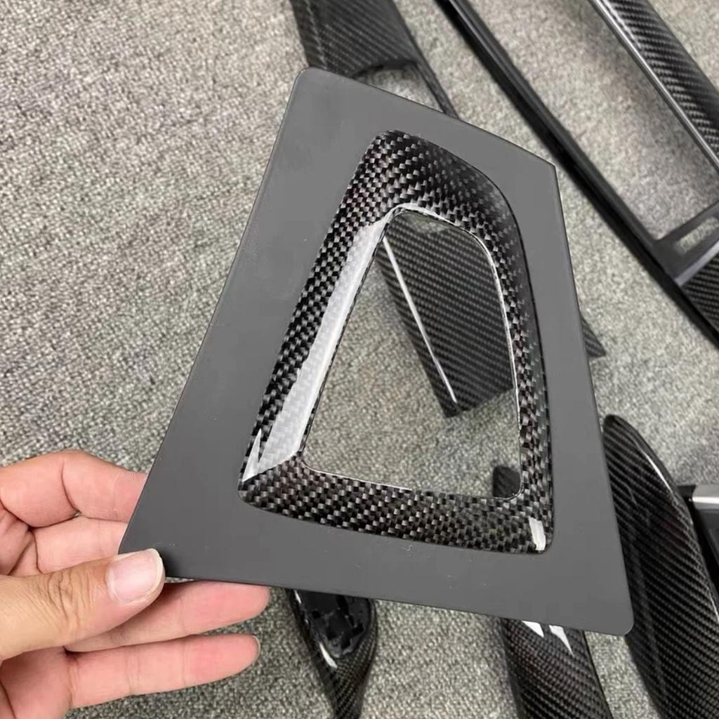 Replacement Real Carbon Fiber Gear Shift Bottom Surround Cover for BMW F20 F21 F22 F23 F30 F32 F33 F34 F35 F36 14-18 LHD