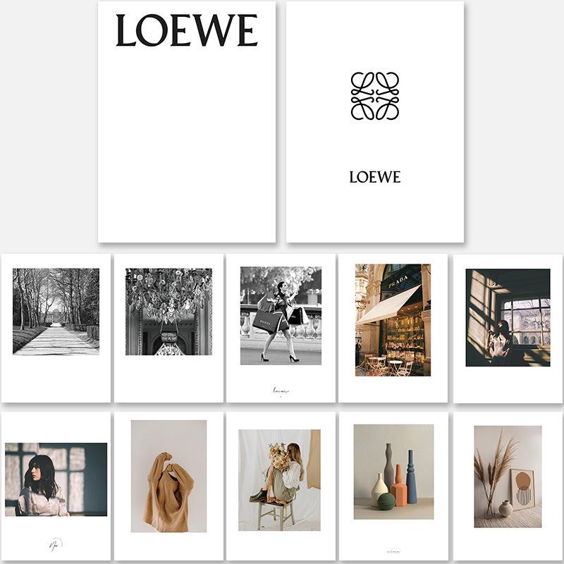 İngiliz Tarzı Defter: Moda Dergisi Kapak ve Sahne Düzeni Aksesuarı