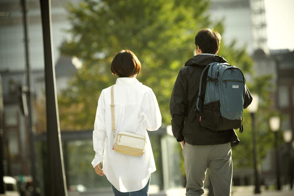 Coleman Walker 33 (Slate)