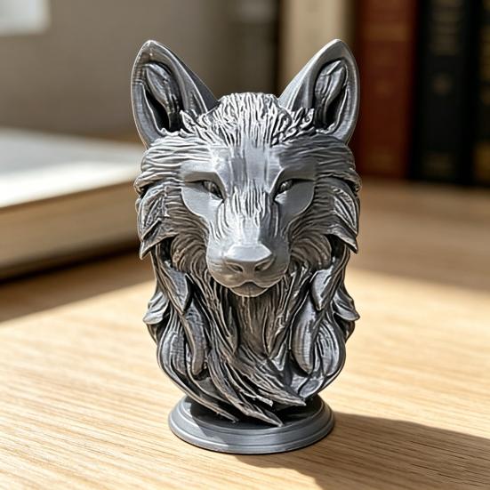 3D Printed Wolf Head Figurine, Realistic Wolf Head Statue with Round Base, Wild Animal Head Sculpture for Home Office Bookshelf