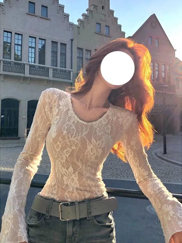 Women's Romantic French White Lace Long Sleeve Top - Lightweight, Round Neck, Luxury Elegance for Autumn and Winter.