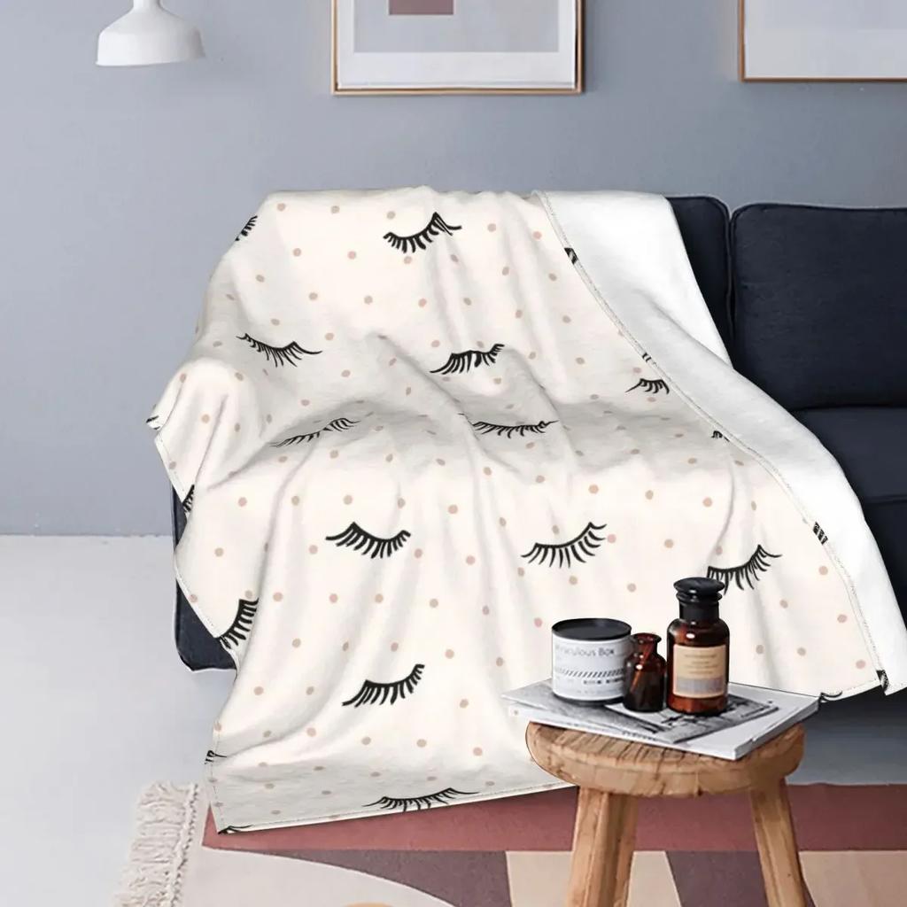 Eyelash Blanket Eyes Pattern Design Plush Throw Blanket, Modern Simple Lovely Flannel Fleece Blanket for Sofa Couch Room Decor