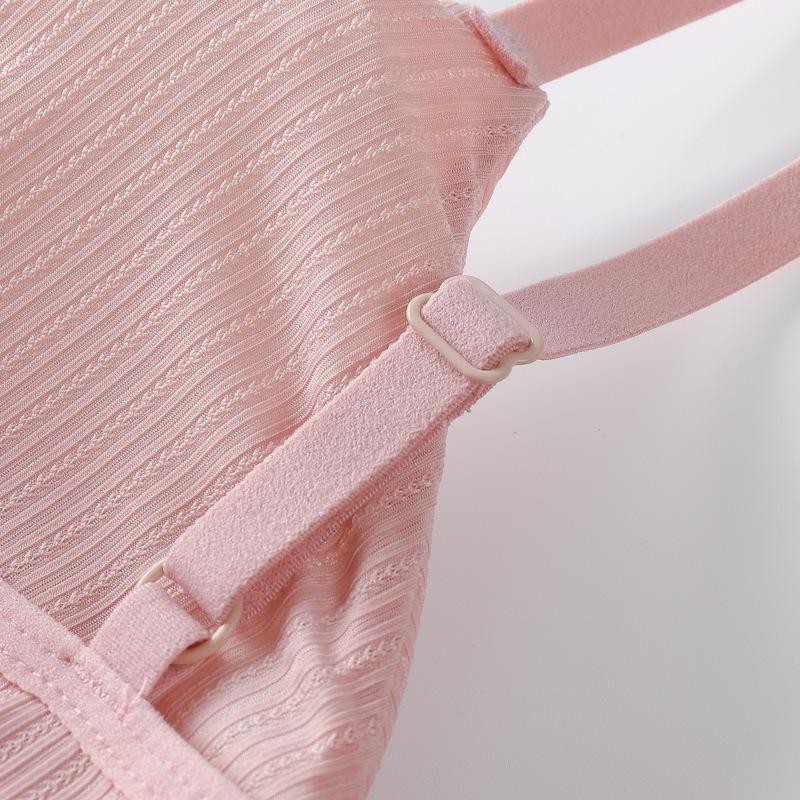 Ice Silk Ribbed Back Wrap Chest Adjustable Strap Bandeau Wire-Free Bra for Women