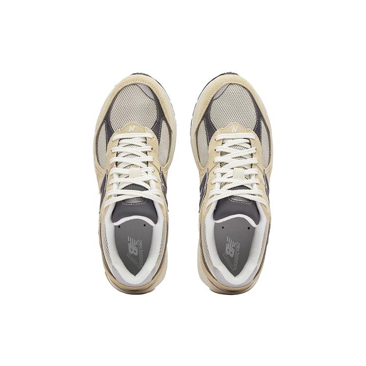 New New Balance 2002R Sandstone Magnet M2002RFA