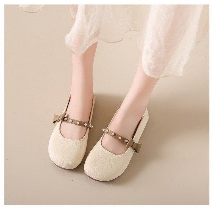 French shallow mouth flat bottom small leather shoes women's 2025 new spring skirt pregnant women single shoes soft leather evening Doudou shoes