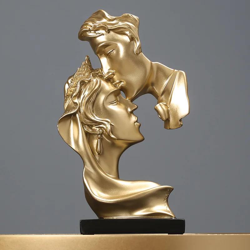 Nordic creative ornaments modern minimalist style character sculpture resin crafts couple kiss wedding gift home decoration