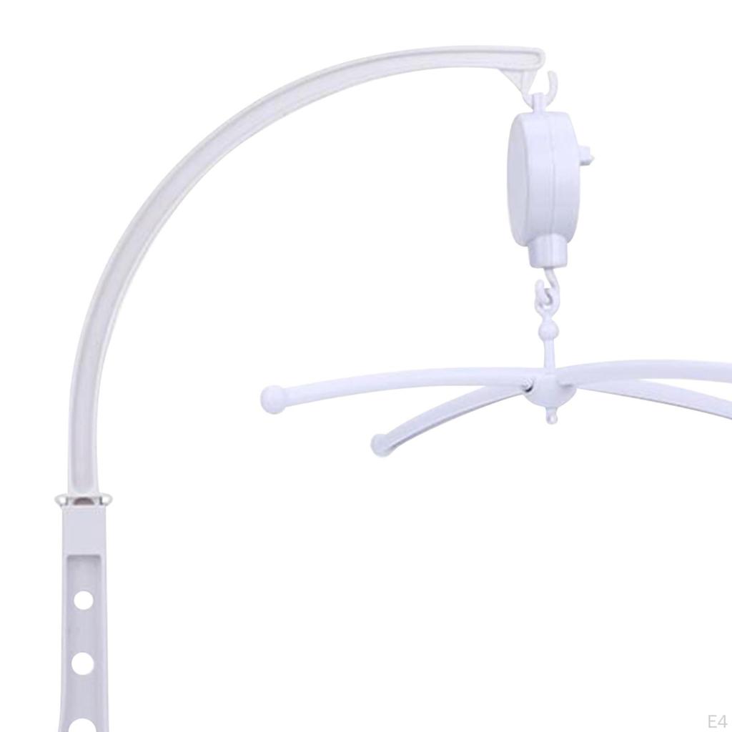 Dětská postýlka s hrazdičkou a držákem na dekorativní hračky