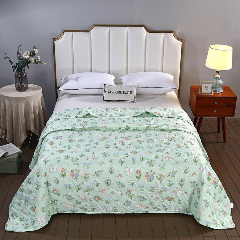 Summer Cool Gift Quilt Set: Washable Cotton Comforter & Thin Quilt
