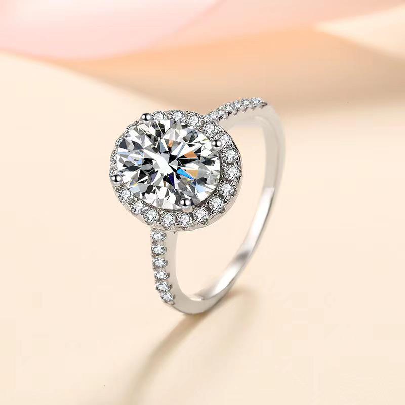 Egg-shaped Zirconia Faux Moissanite Rhinestone Wedding Ring - Women's Four-Claw Design