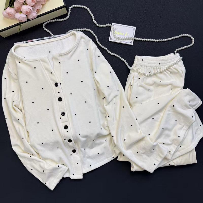 

Women s High-End Star Polka Dot Fleece Pajama Set with Pockets - Wide Leg Pants. XL