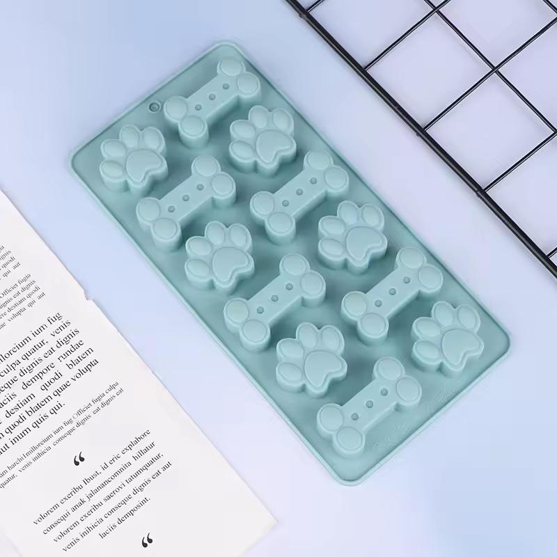 1Pcs Silicone Dog Bone Paw Mold Pink Blue For Dog Biscuits Treats Ice Cubes Chocolate Cake Candy