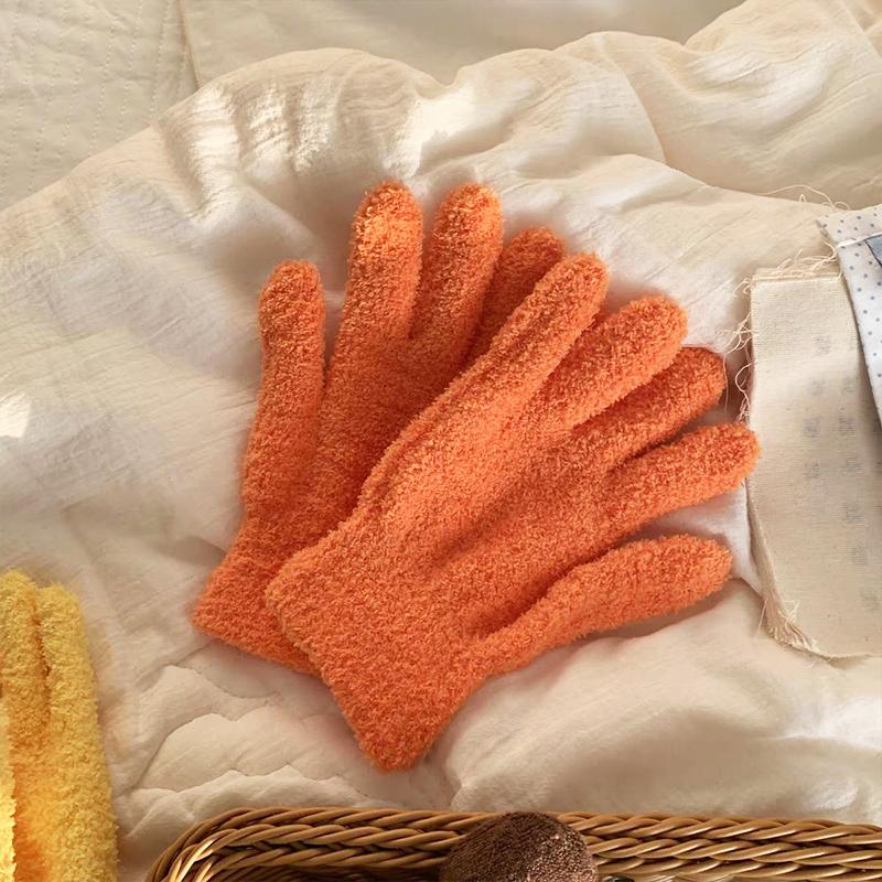 1Pair Anti Pilling Student Cute Writing Warm Gloves Gift Winter Fashion Coral Fleece Practicality Touchscreen Gloves Minimalist