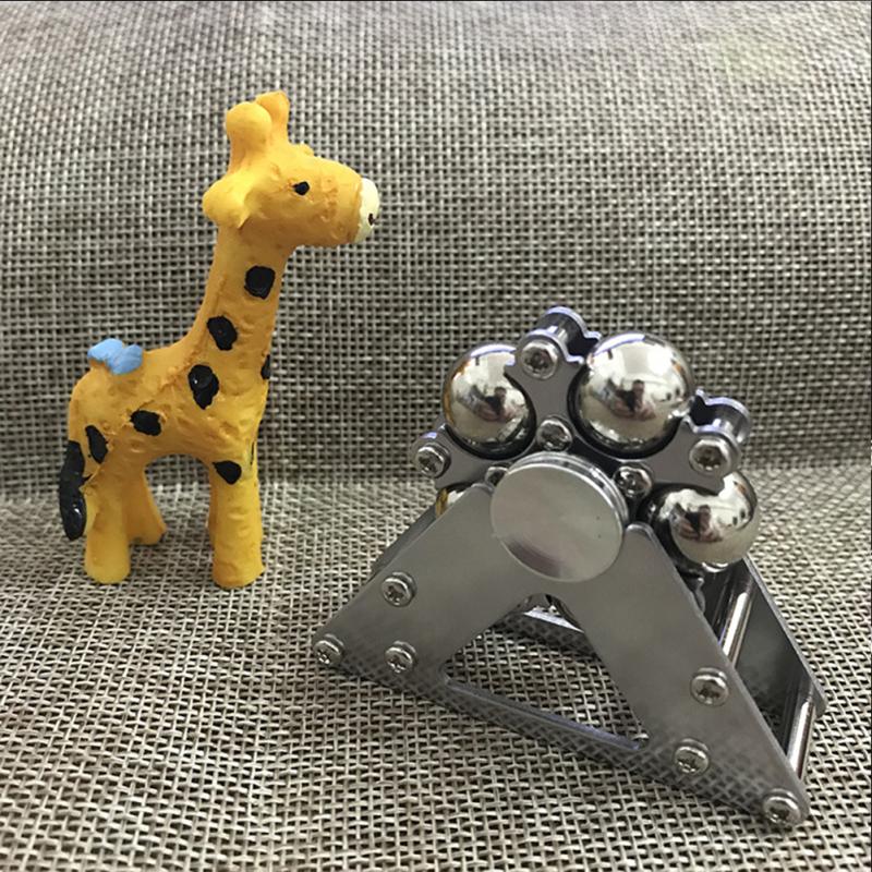 

Игрушка-спиннер на кончике пальца, популярная металлическая высокоскоростная игрушка для снятия стресса, игрушка-волчок для пальцев серебряный