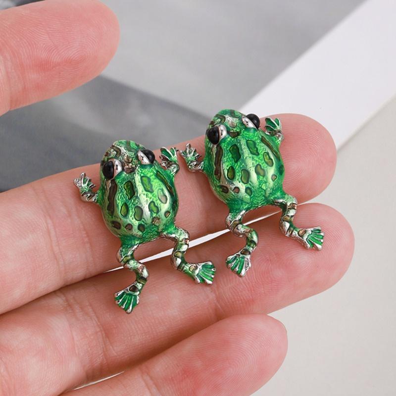 Gothic Funny Green Frog Ear Clip For Women Cute Animal Ear Cuff Clip Without Pierced Ear Bone Earrings Party Jewelry Gift