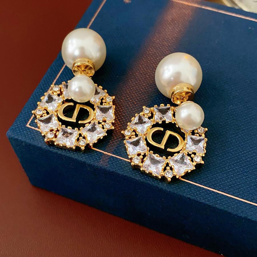 Zircon Geometric Pearl Stud Earrings Autumn and Winter Retro Elegant Earrings Temperament Earrings Women