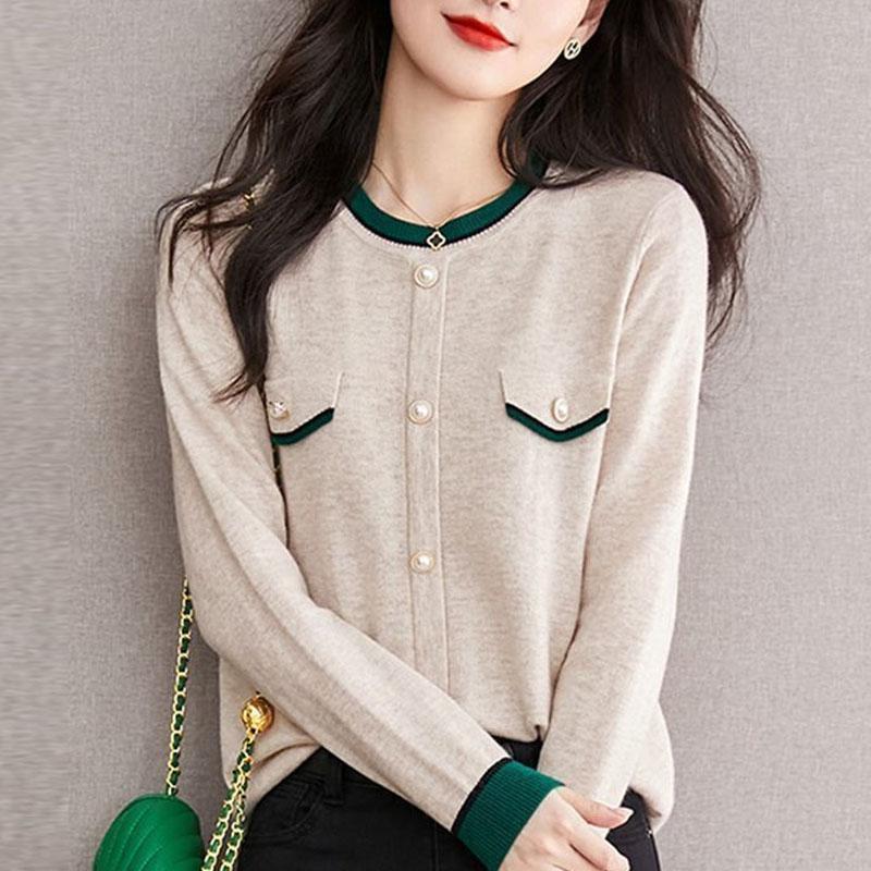 New Autumn Fashion Trend Small Fragrance Round Neck Color Matching Versatile Loose Fit Slimming and Age Reducing Women's Sweater