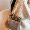 1 Pcs Fashionable Plush Messenger Bag Imitation Fur Women's Bag Autumn And Winter Retro Handbag Lady Plush Handbag Party