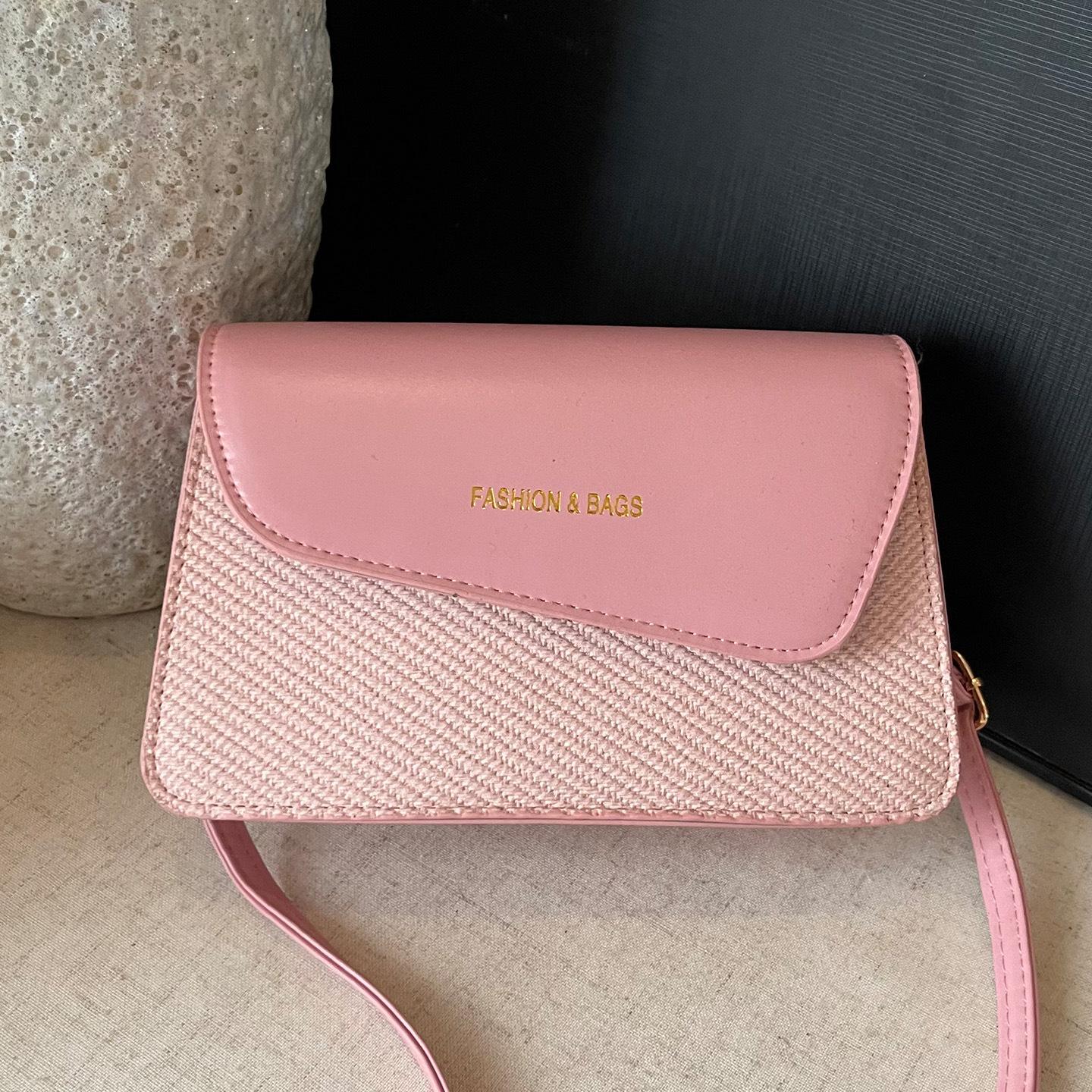 

Текстурная сумка-маленький квадрат с буквой, сумка через плечо, тип с клапаном, повседневная, модная, с широким плечевым ремнем, плетеный узор, женская сумка через плечо на одно плечо розовый