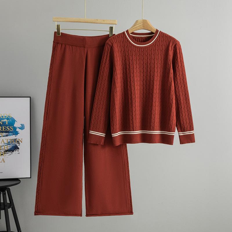 A New Autumn and Winter Fashion Set for Women, Featuring A Round-neck Knitted Sweater with A Loose and Elegant Base Layer and Wide-leg Pants