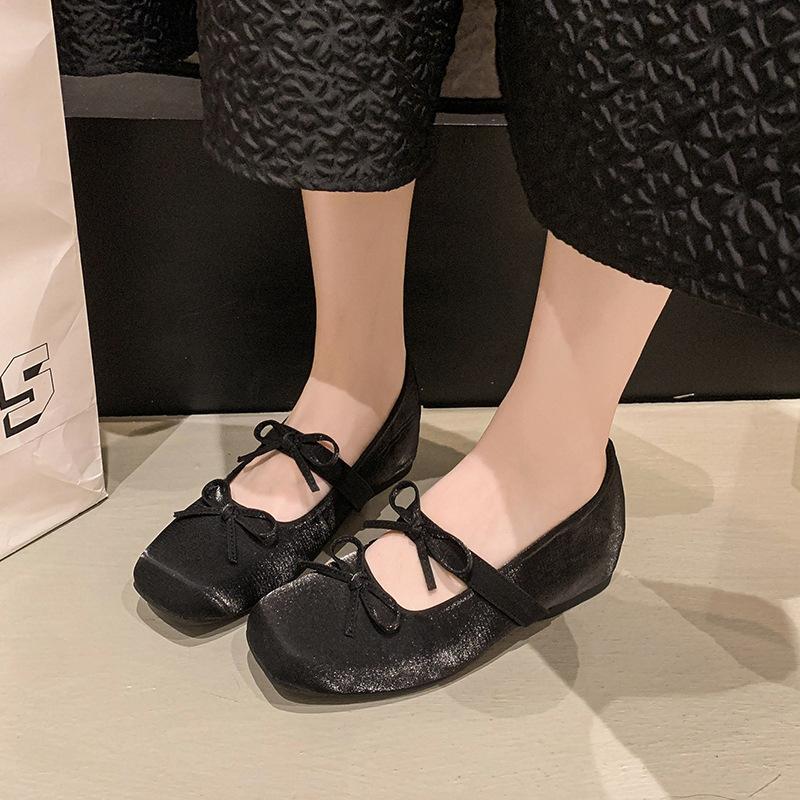 

Sweet bow square head ballet single shoes women s autumn new fashion versatile one-pedal shallow mouth Mary Jane shoes 40 арбуз красный