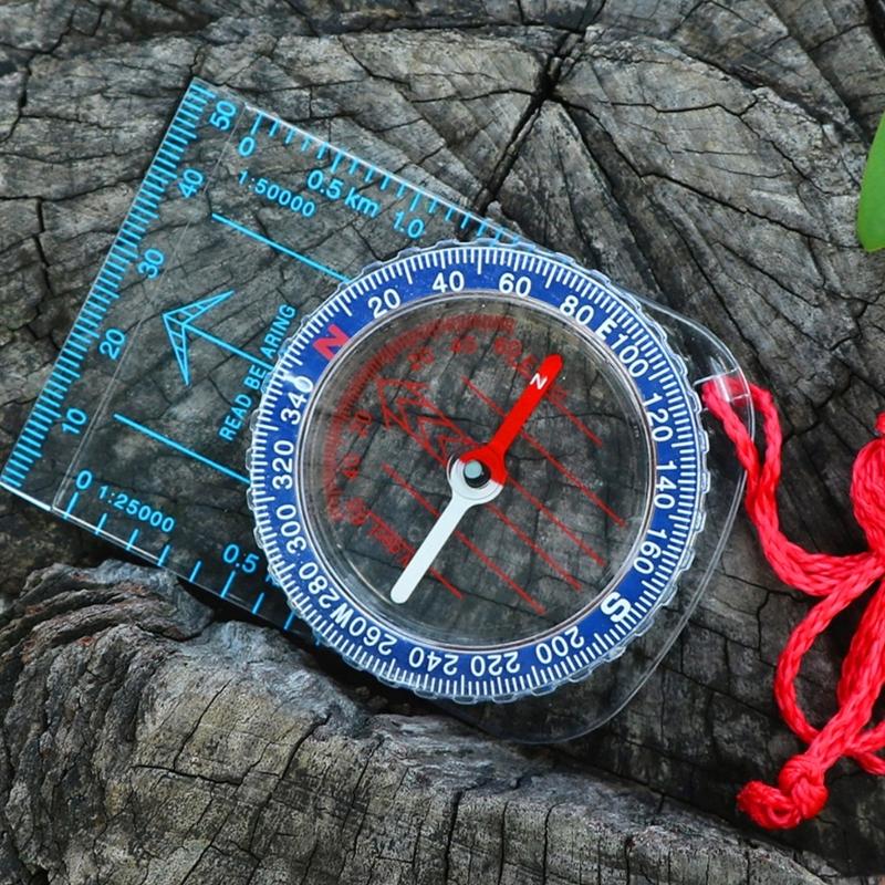 Multifunctional Keychains Compasses Portables Navigation Hiking Equipment for Campers and Explorers
