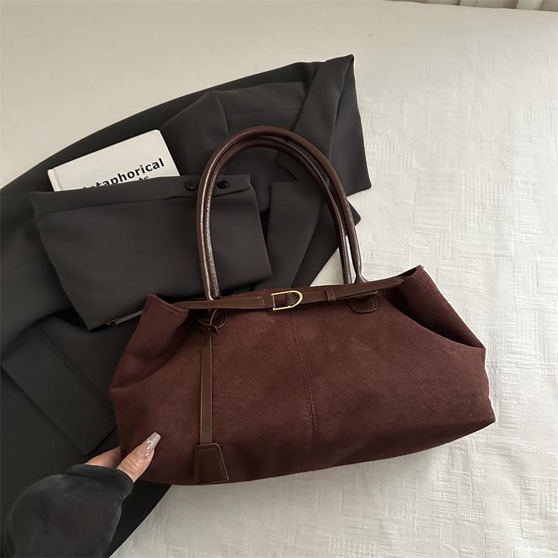 

Premium sense 2025 large-capacity retro bag women s autumn and winter new casual commuting shoulder bag European and American style women s tote bag