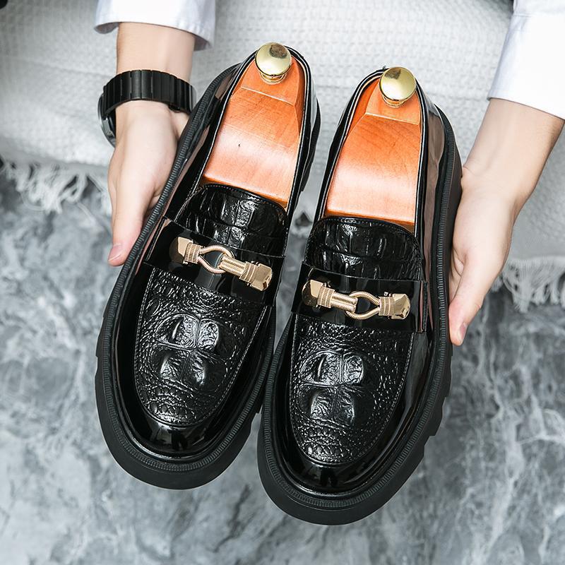 Men's Large Size Fashionable Loafers: Trendy British Leather Casual & Wedding Shoes for Grooms