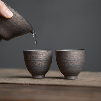 Tasse à Thé en Céramique Faite à la Main Glaçure Dorée Paroi Fine Ensemble de Thé Gongfu Chinois Tasse en Porcelaine Cérémonie du Thé Argile d'Yixing Accessoires à Thé
