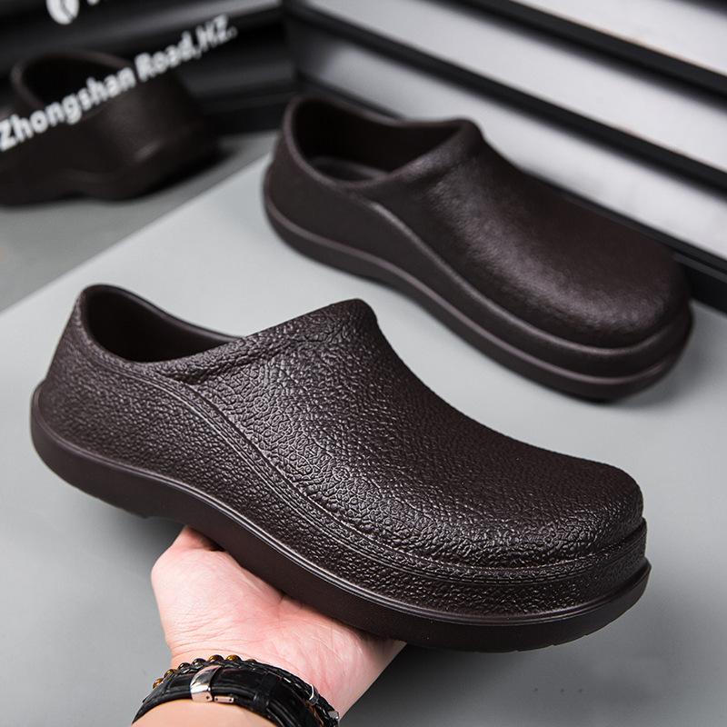 Fashion Men Chef Shoes Man Summer Beach Slippers Water-proof Oil-proof Kitchen Shoes Non-slip Garden Clogs Hotel Work Shoe EVA Sandal