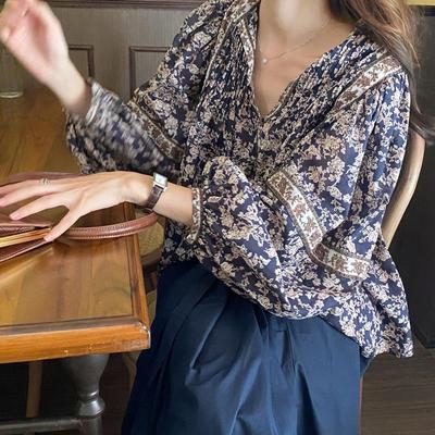 Retro Ethnic V-Neck Floral Top - Women's Casual Summer Shirt