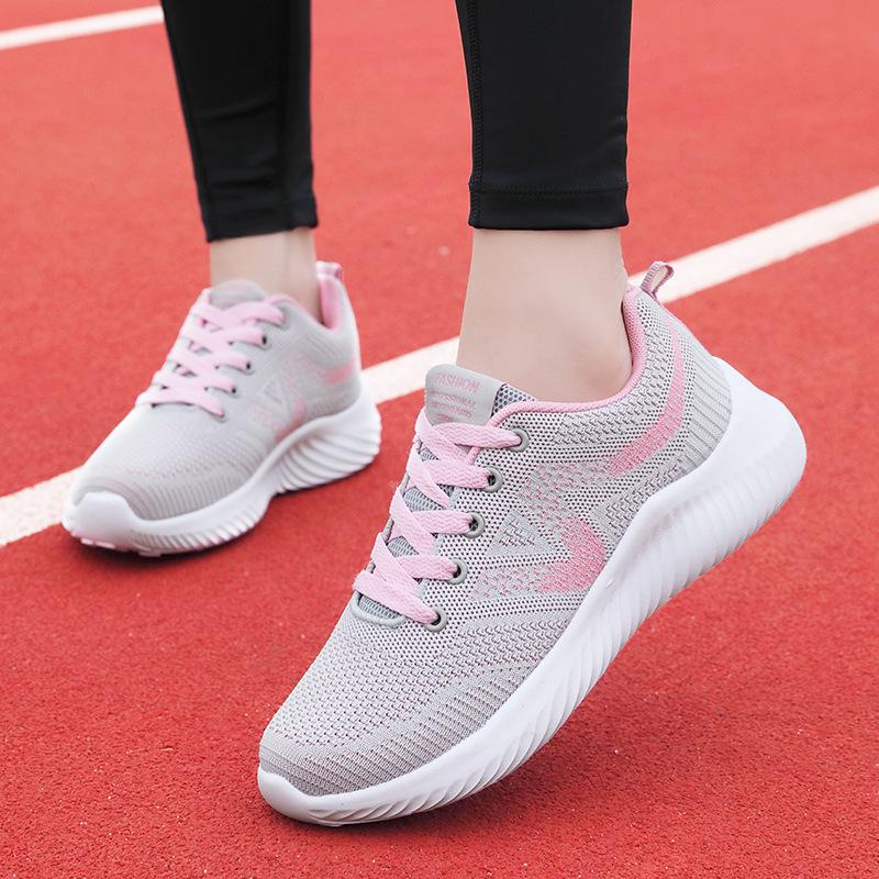 Spring and Autumn Women's Shoes Mesh Breathable Sneakers Women's Walking Casual Travel Shoes Lightweight Flying Weaving Student Running Shoes