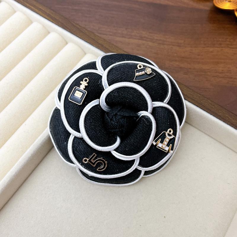

Korean Trendy Camellia Corsage Brooch Elegant Simple Tie Brooches Shirt Brooch Clothes Collar Pins Women Jewelry Accessories чорний