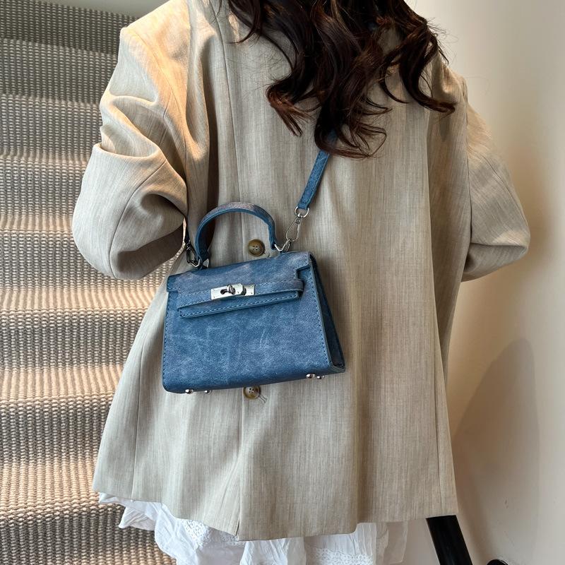Fashion Solid Color Women's Spring and Summer New Casual Texture Messenger Bag Simple Solid Color Shoulder Bag