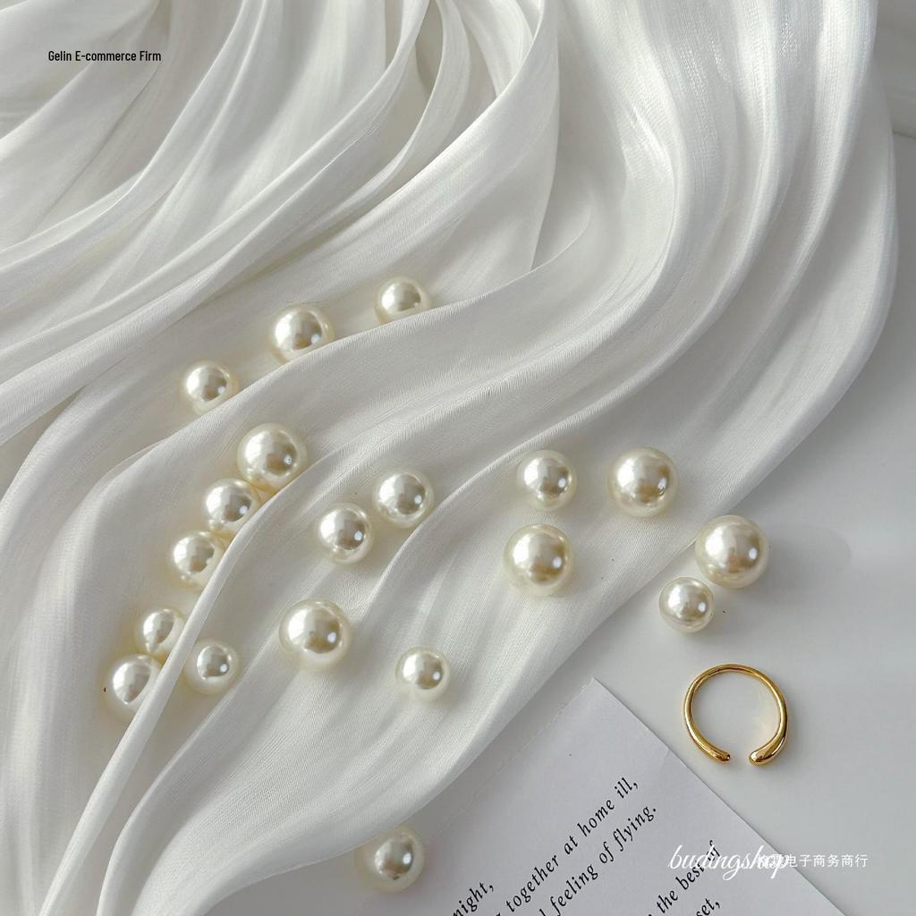 Beige Pearl Necklace Prop: Nail Art, Jewelry & Cosmetics Photography Background Decoration