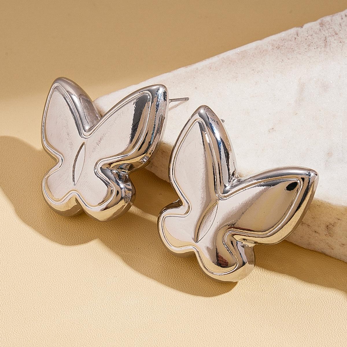 DIGADAGU Metal Brushed Texture Butterfly Stud Earrings New Simple Elegant Earrings Women Daily Zircon Accessories медный