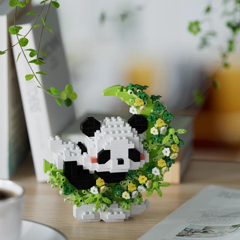 Le Cross-border High Meng Lan Giant Panda Building Blocks - Tiny Educational Toy for June 1st Children's Day