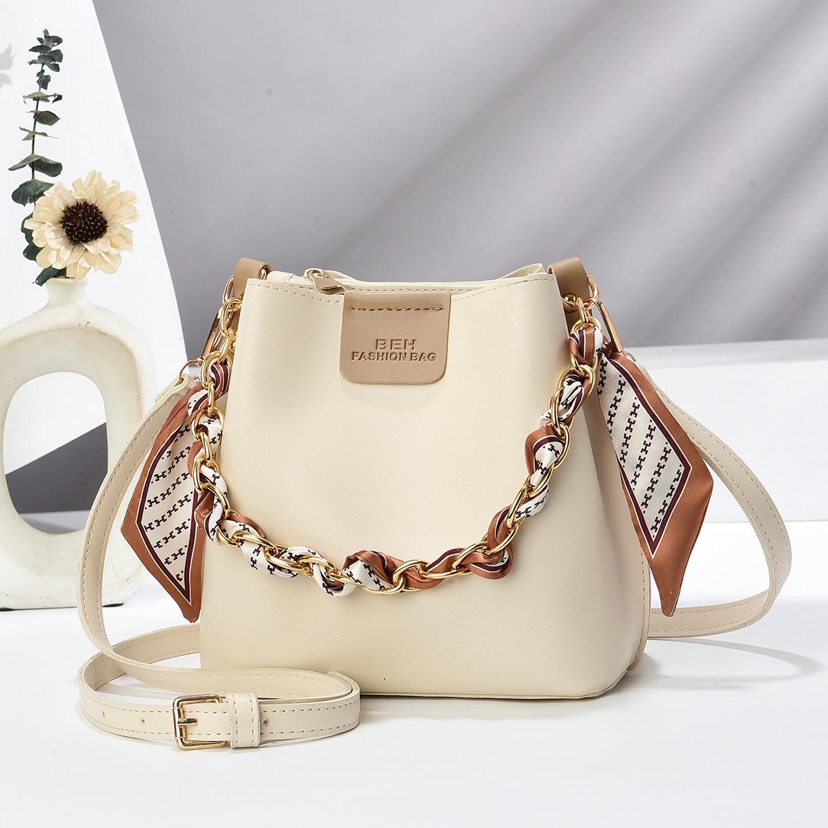 

Soft PU Leather Crossbody Shoulder Bag Fashion Zipper Compartment Chain Handbag With Adjustable Strap Large Capacity Bucket Bags покинуть белый