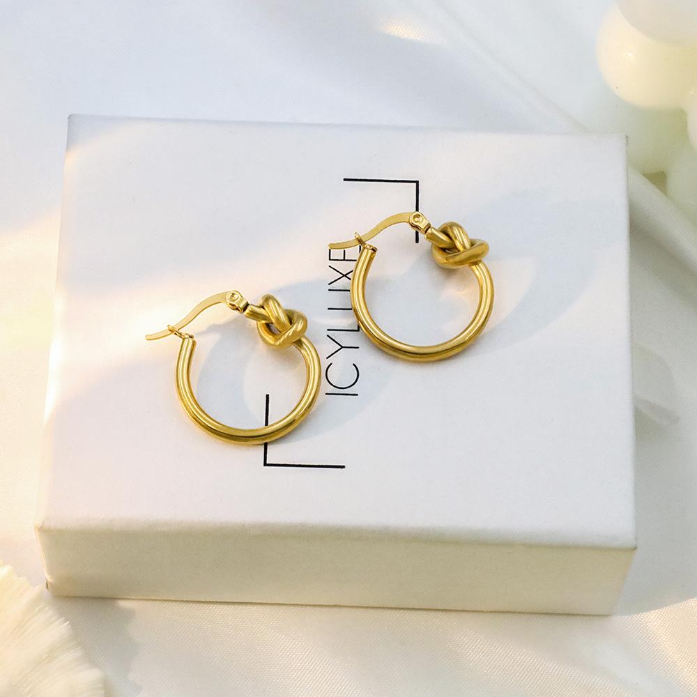 French Light Luxury 18K Gold Titanium Steel Stud Earrings Women'S Niche Personality Circle Knotted Earrings High-End Earrings