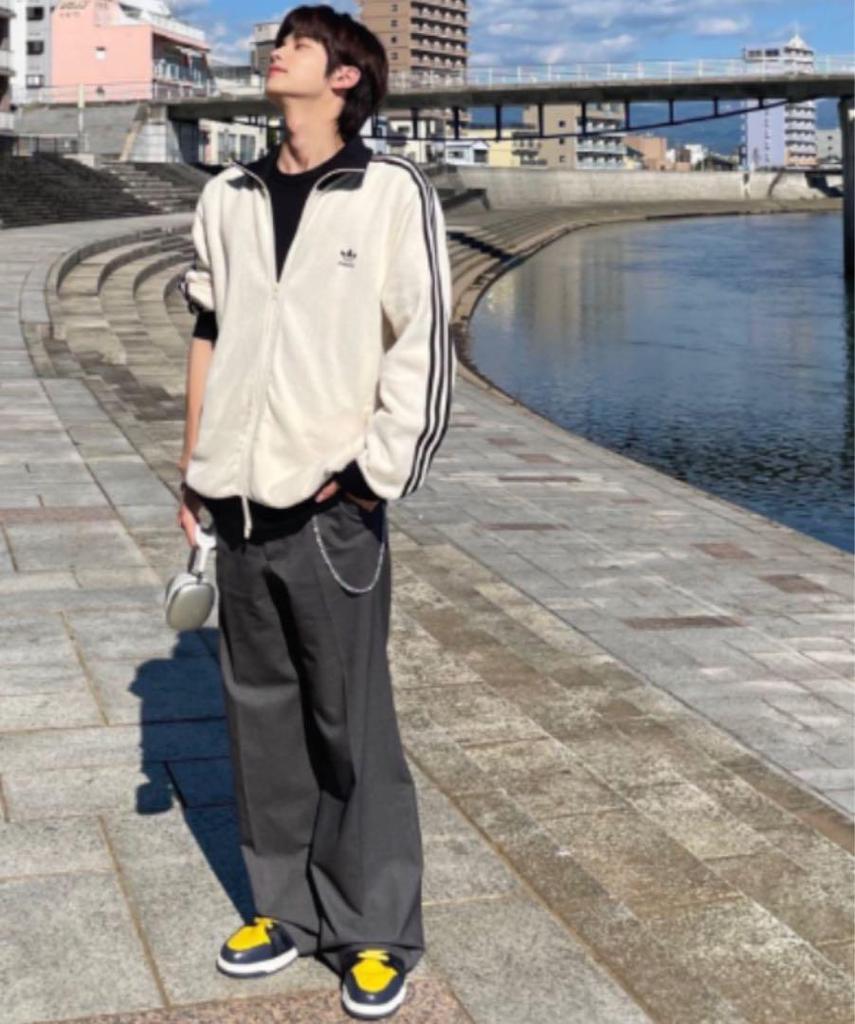 [USED] Authentic XL adidas Adicolor Embroidered Track Top in Waffle