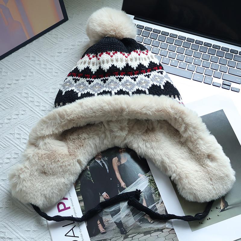 

Fleece and thickened wool hat, small face in autumn and winter, warm riding ear protection and cold protection, big head circumference Lei Feng hat