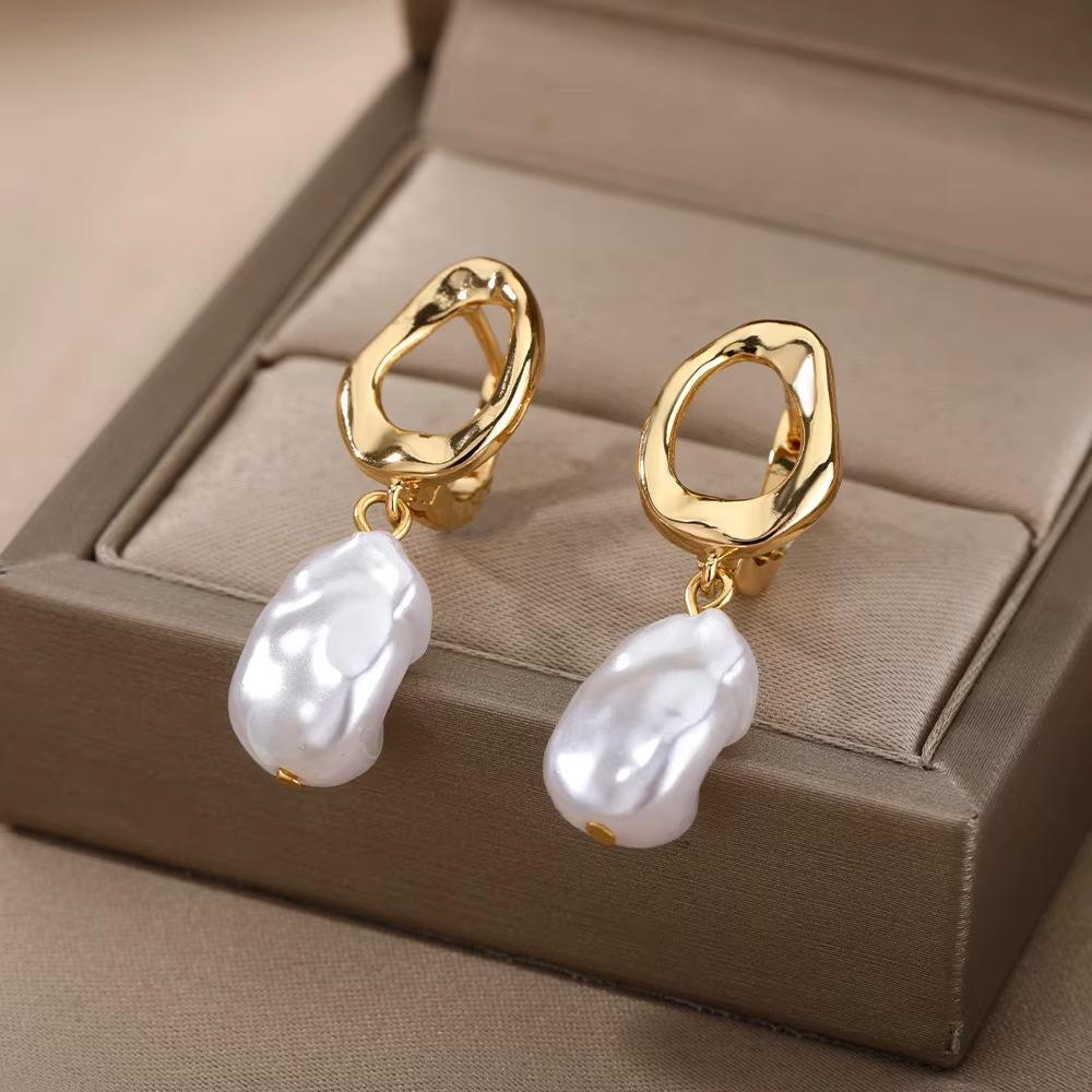 Korean Freshwater Pearl Geometric Round Dangle Earrings
