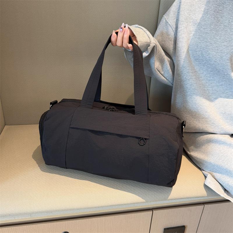 New large-capacity storage luggage bag, casual outdoor hand-held travel bag, multi-functional anti-splashing fitness yoga bag