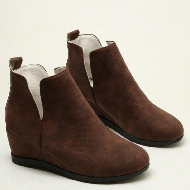 Fashion Women Ankle Boots New Track Designer Pointed Western Boots Women Trend Fashion Platform Wedge Shoes for Women Zapatos De Mujer