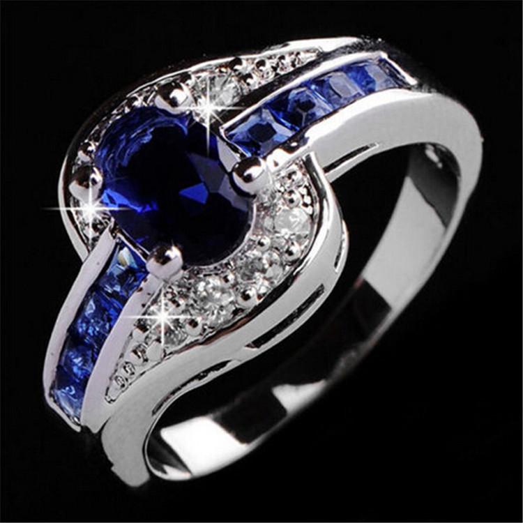 Exquisite Blue Crystal Zircon Diamond Ring with Full Diamond Setting