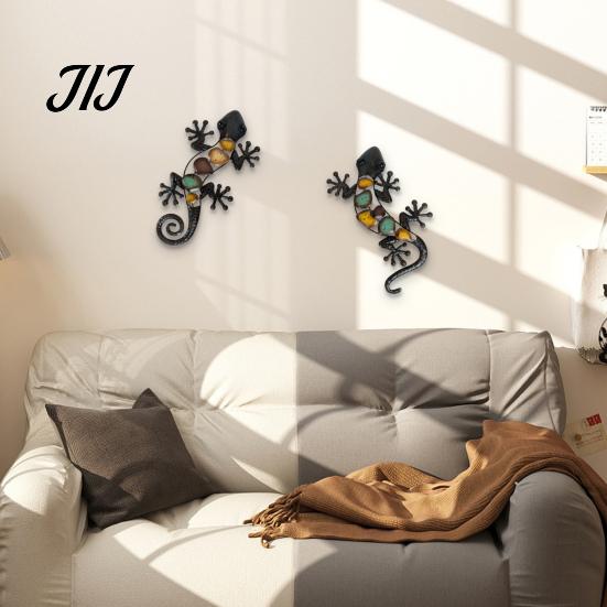 3D Metal Relief Art Gecko Lizard Wall Decor, Colorful Painted Iron Art, Sculpture Outdoor Farmhouse Hanging Ornament for Garden Fence Home Decorations
