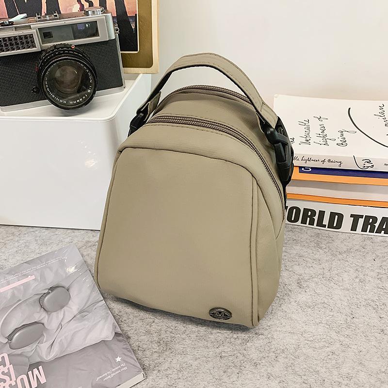 

Summer new small bag mini lightweight multi-compartment shoulder messenger bag solid color cute couple shell mobile phone bag хаки