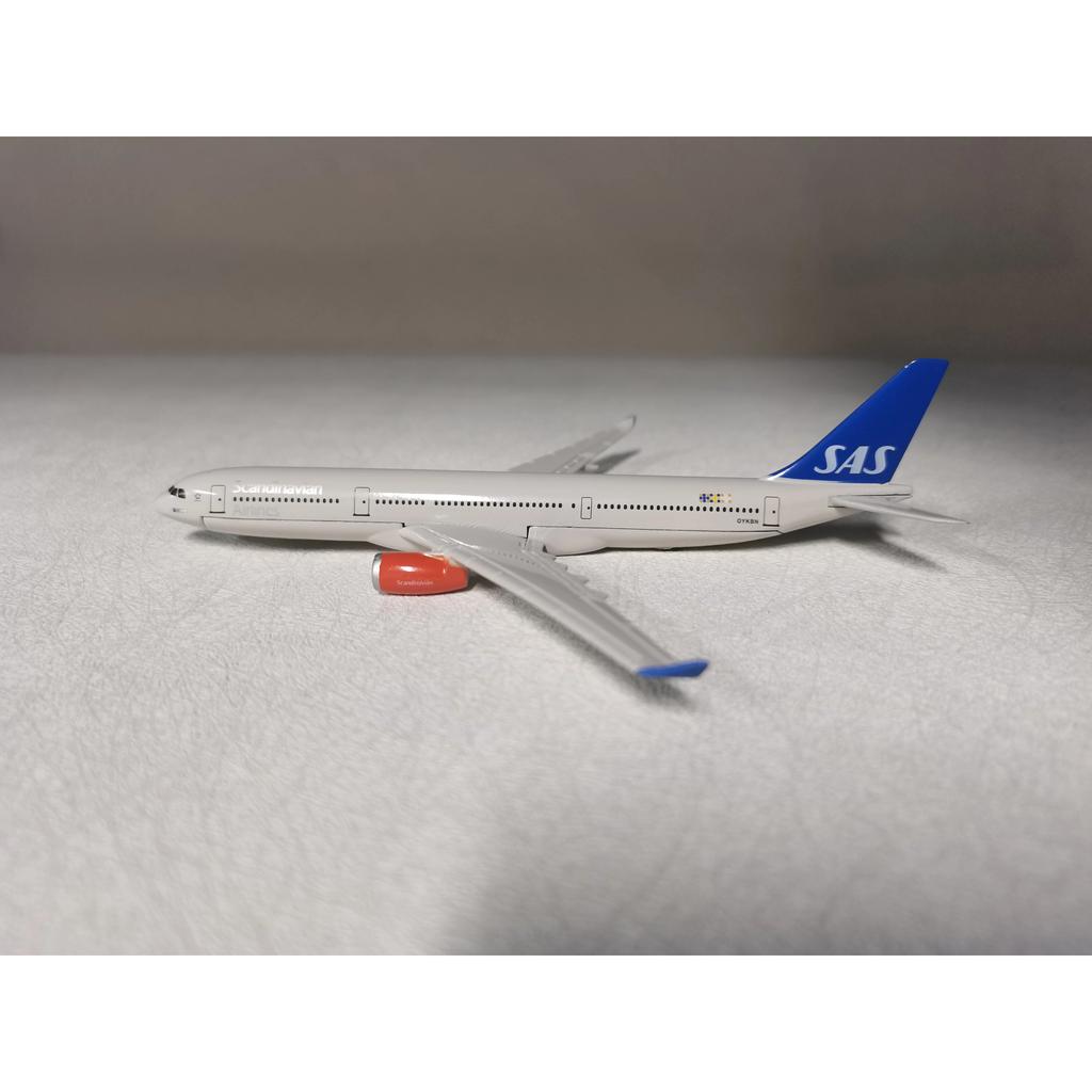 Flugzeug Maßstab 1/400 Air Scandinavian SAS A330 Airways Nachbildung Legierung Material Souvenir Flugzeug Spielzeug Jungen Kinder