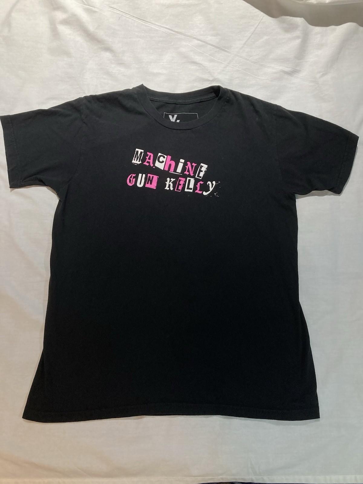 Machine Gun Kelly T-shirt, Men’s Size Medium Unisex T-Shirt L