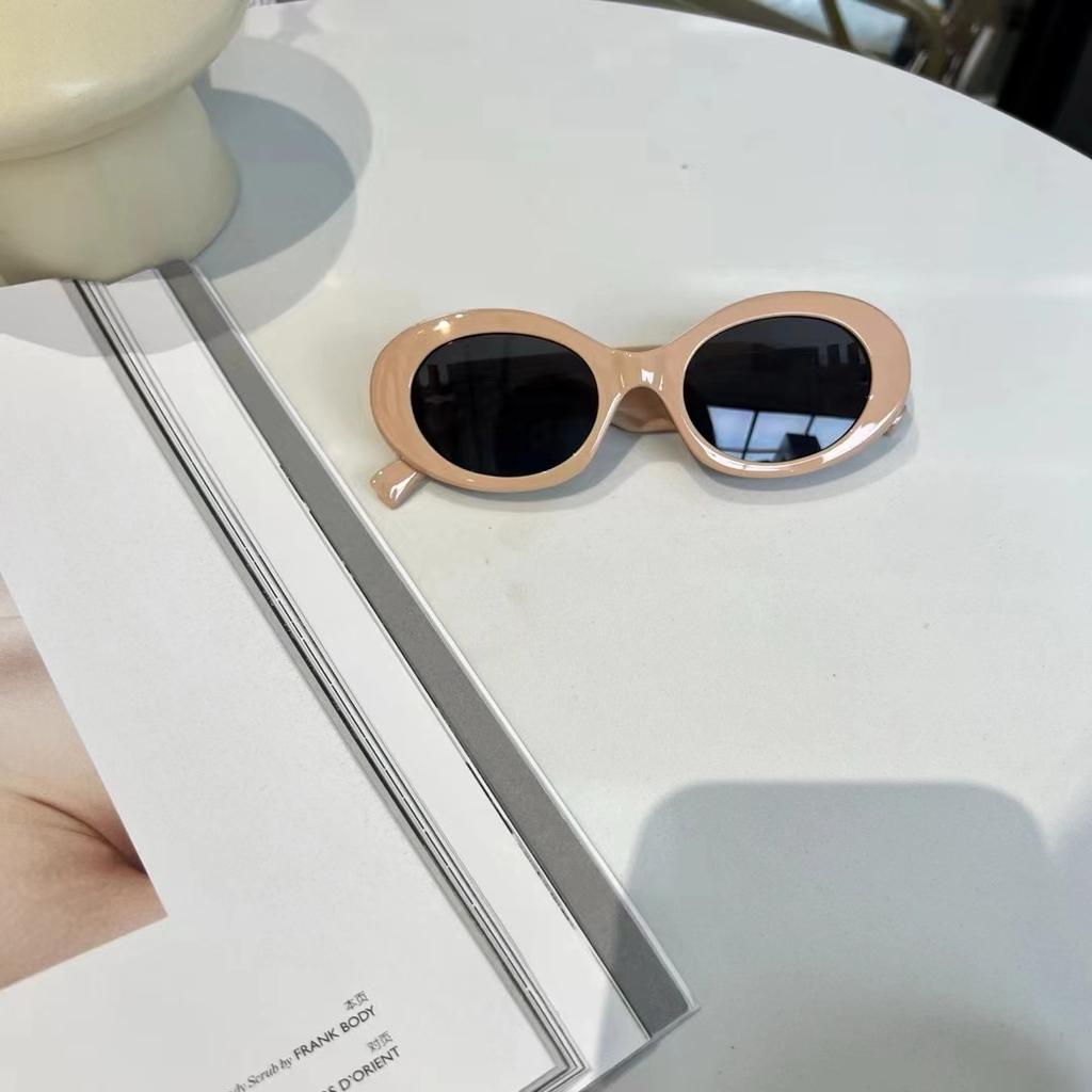 Fashionable Oval Shape Sunglasses Ladies Fashion Stylish Anti-glare Ladies Sun Glasses Travelling Hiking Fishing Male Sunglass