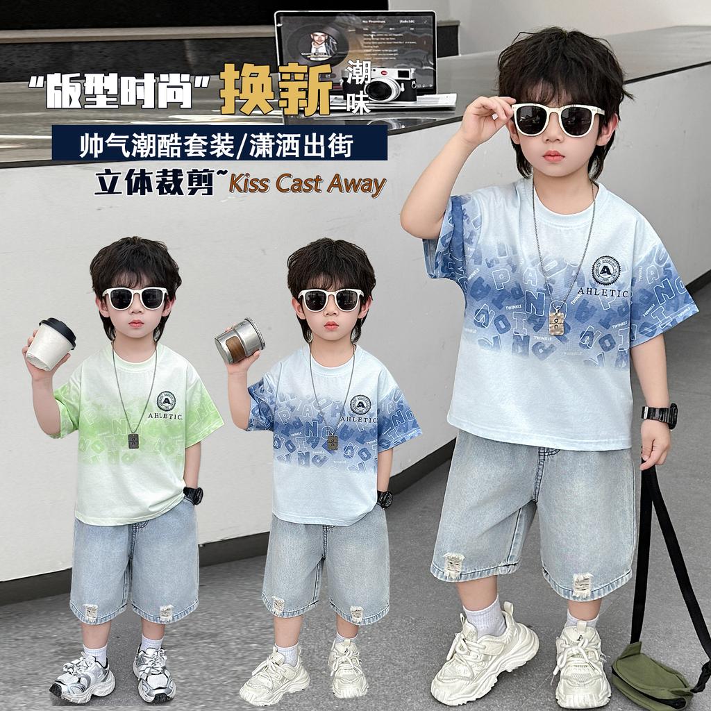 Boys' loose short sleeved summer outfit children's set 2026 new style baby Korean style handsome ripped jeans two-piece set